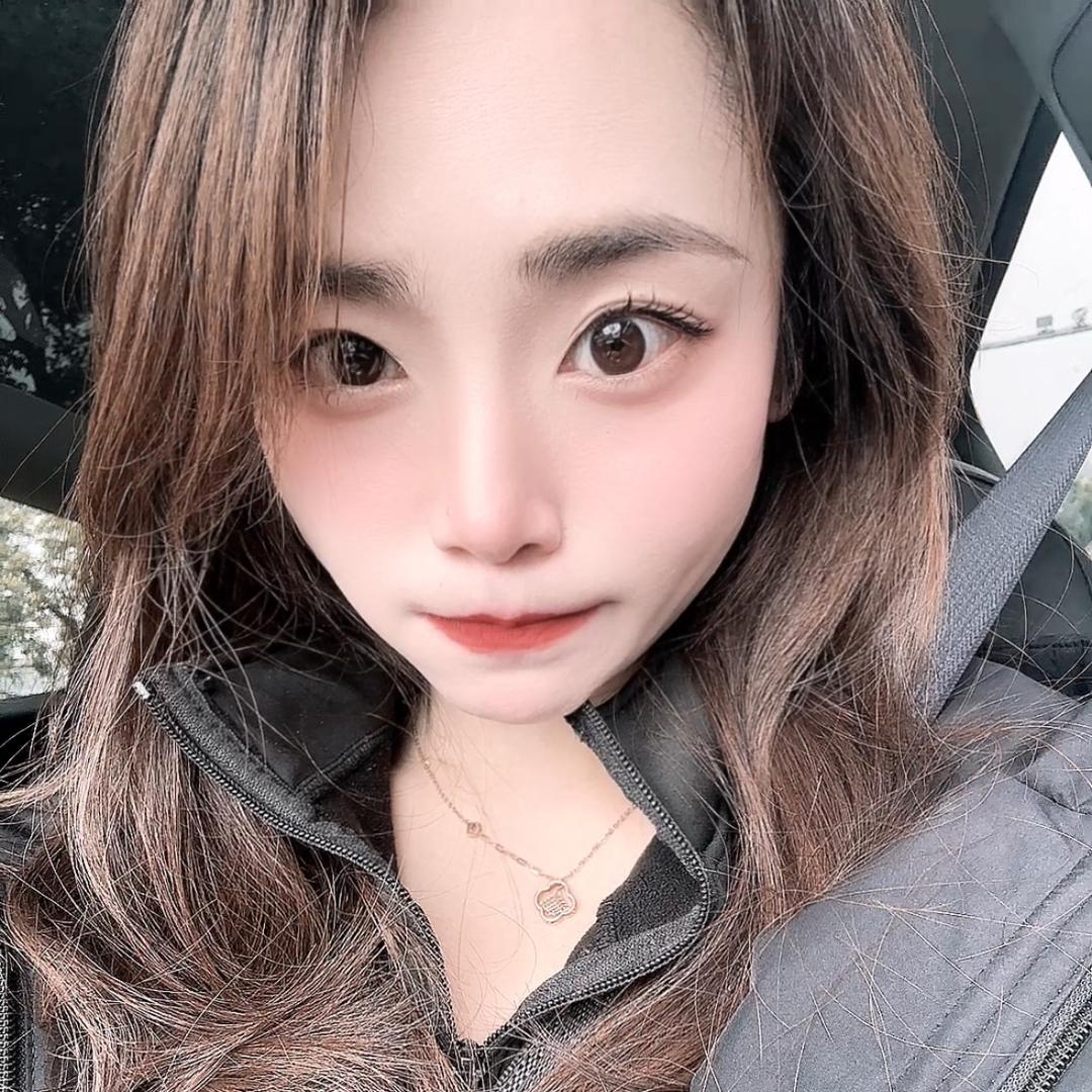 巷子里的猫🐱