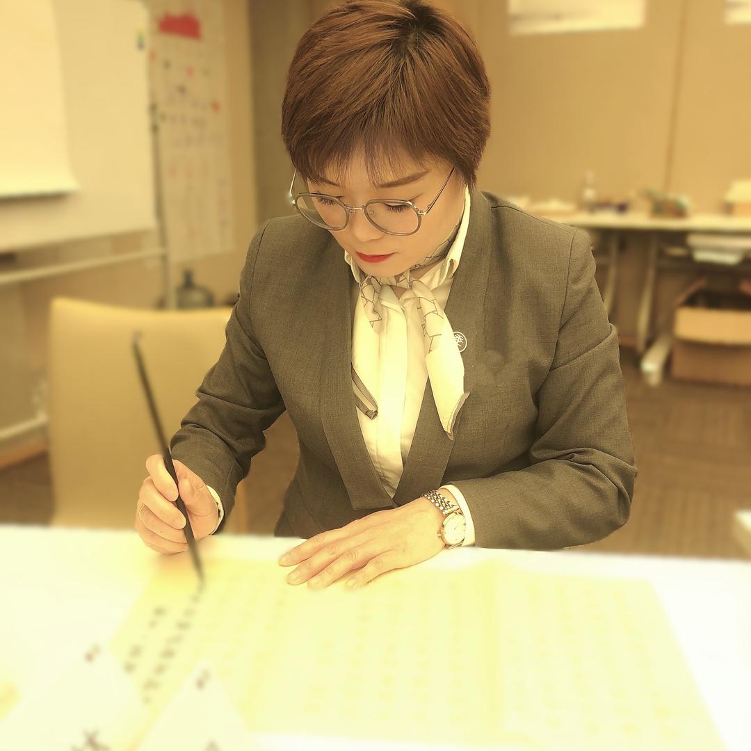 小团子🏖️🔮🎀