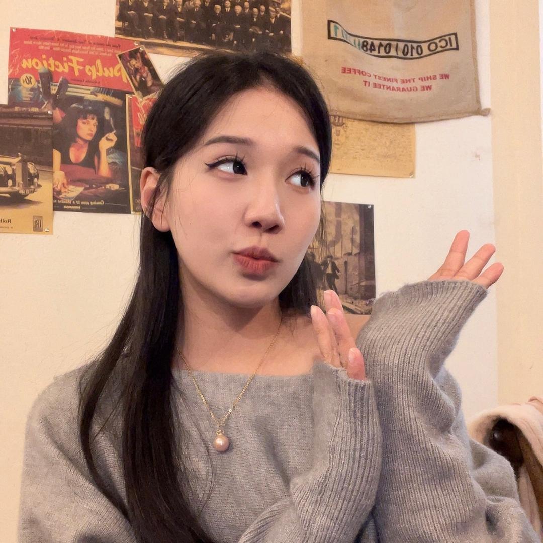 小周不文静