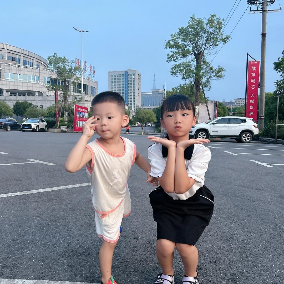 এ ❥ 君✩呀𝑰 ᰔᩚ ◡̈ ᵒᵏᵎ