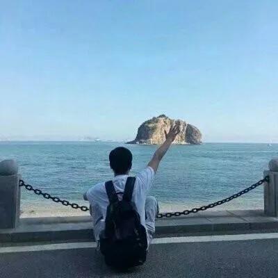 阿伟来啦