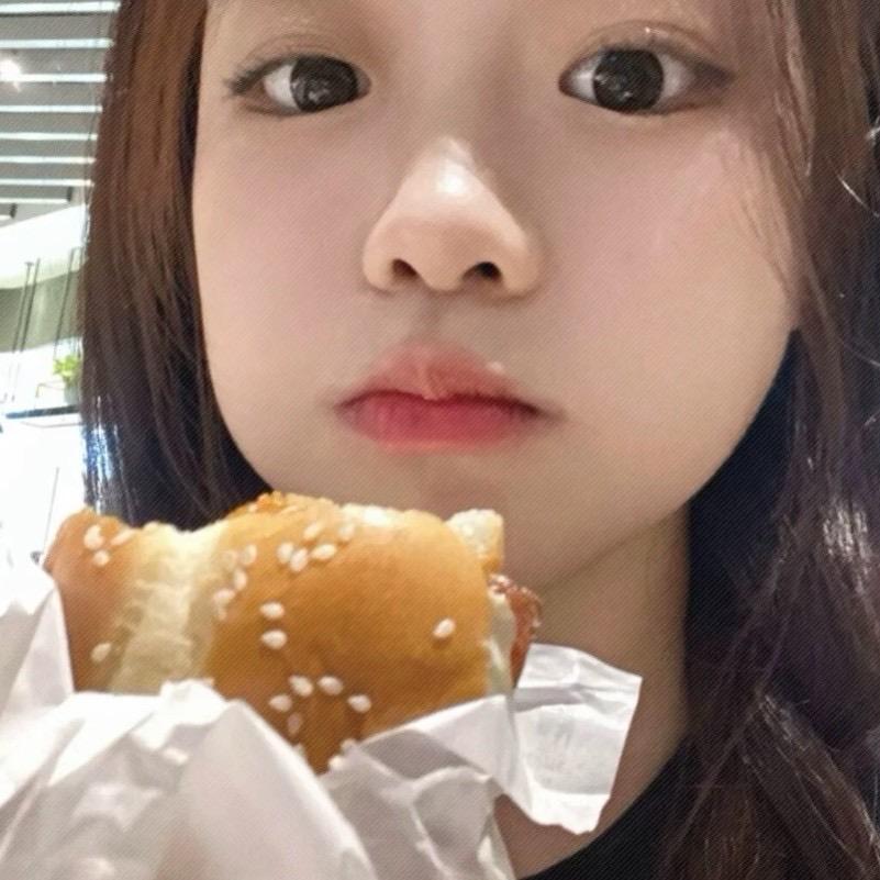 恰饭月月𓌉◯𓇋