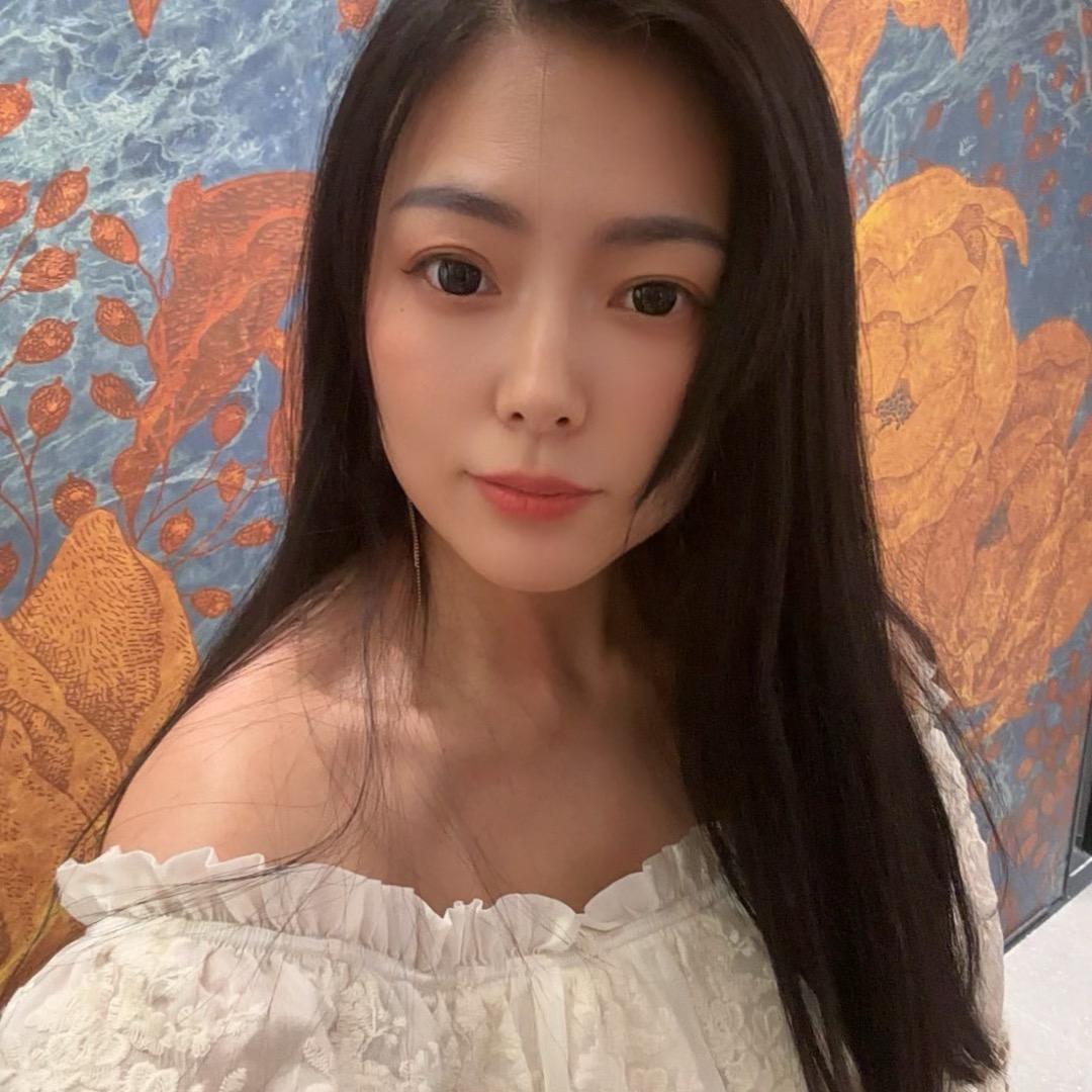 卖瓷砖的小阿姨👠