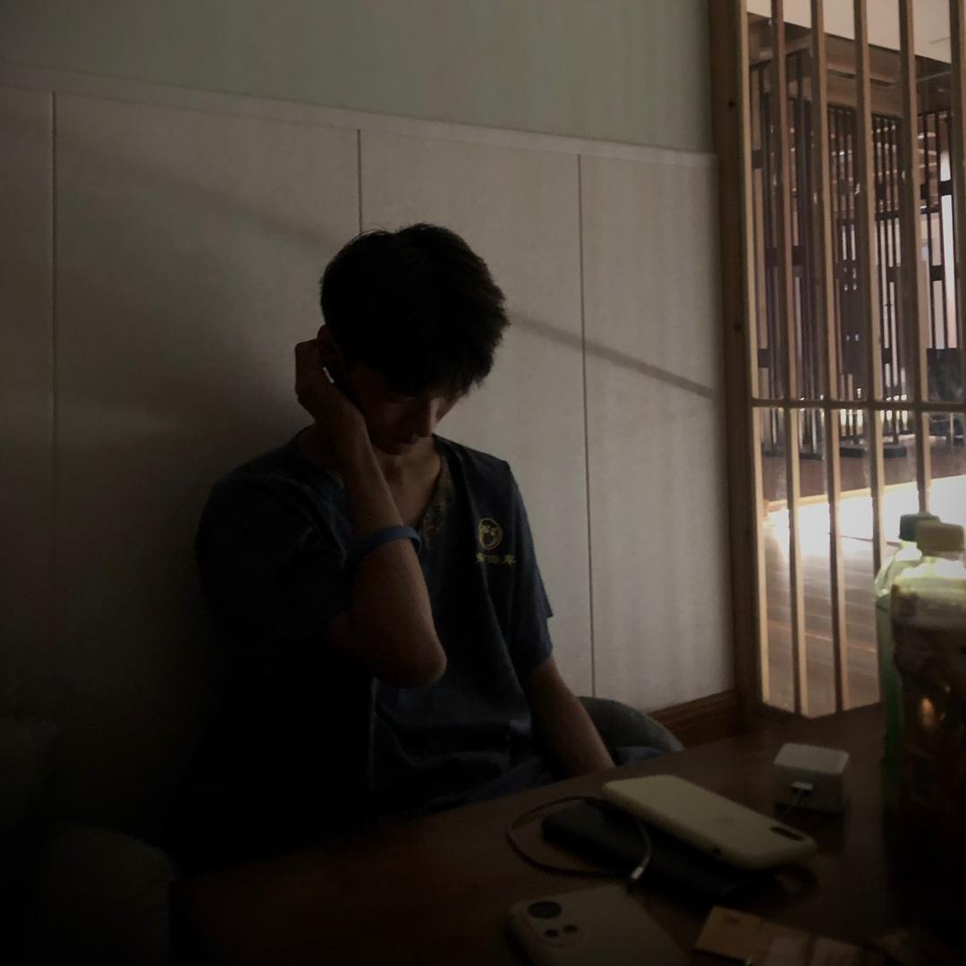 睡懒觉的帆