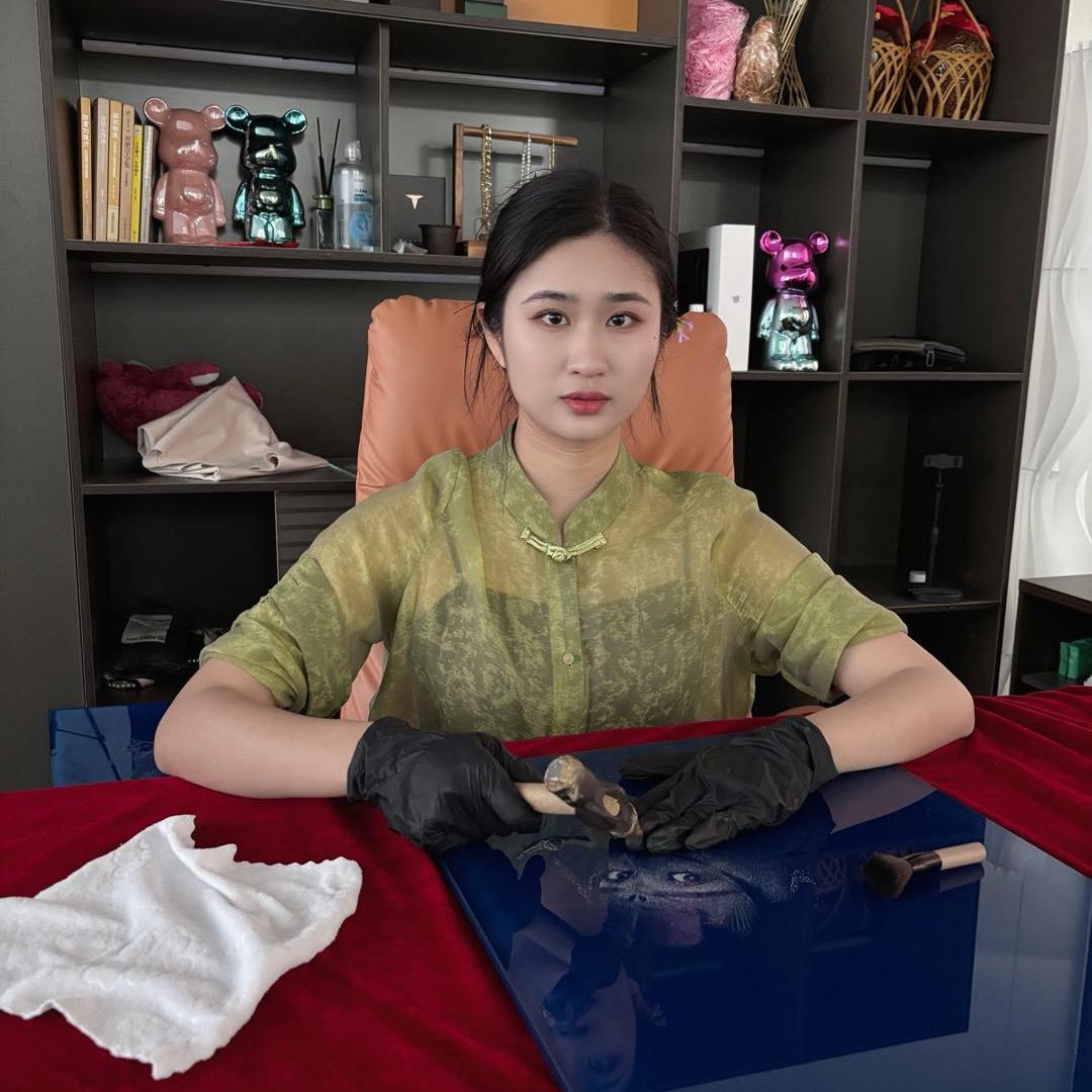 琼琼绘画（🉑定制 ）