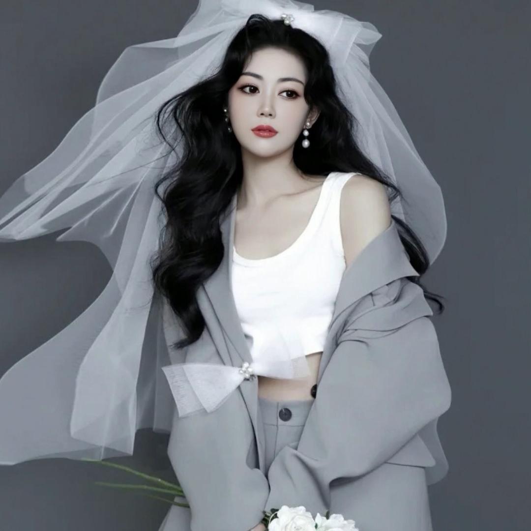 李小美.