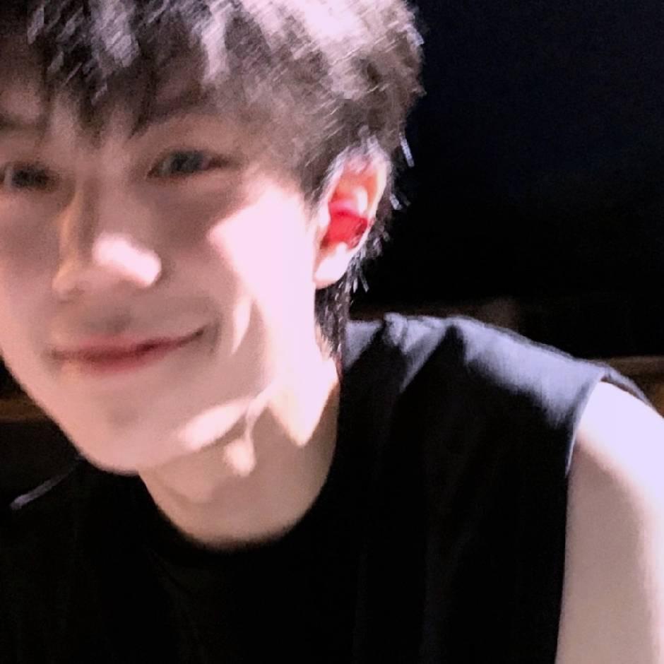 小狼.
