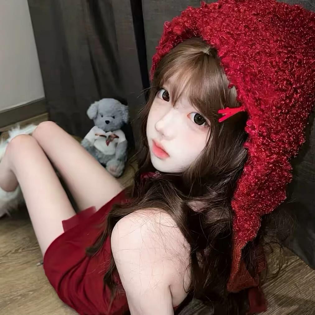 一舔发现是咸的