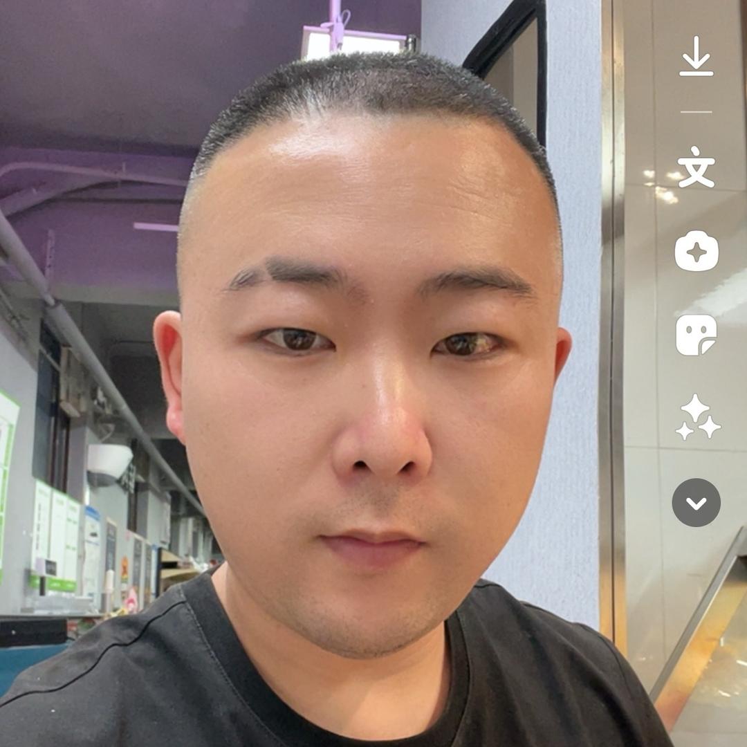 莪哭ㄋ誰疼(小亮)