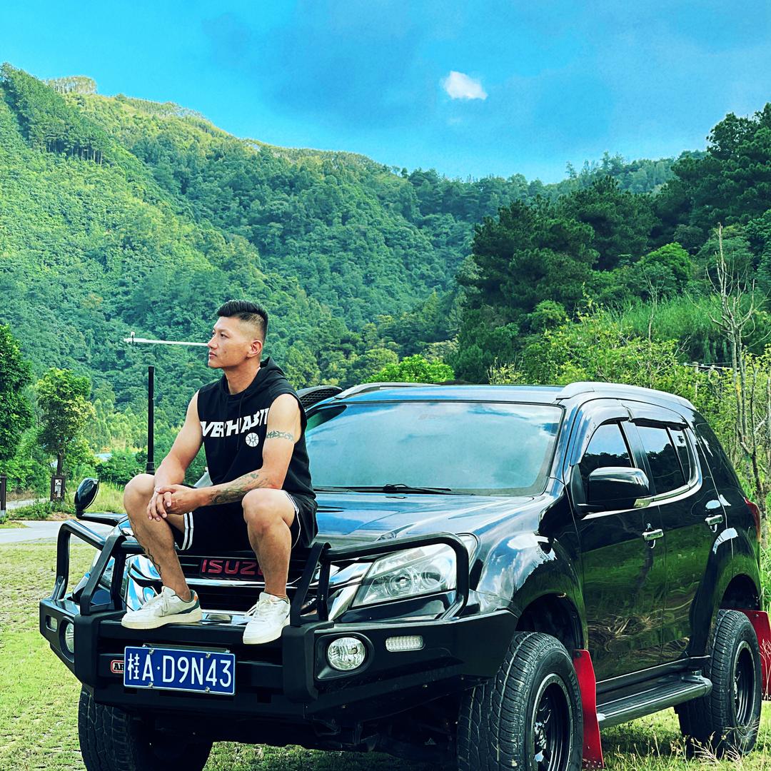 老男孩品车《四驱柴油SUV》