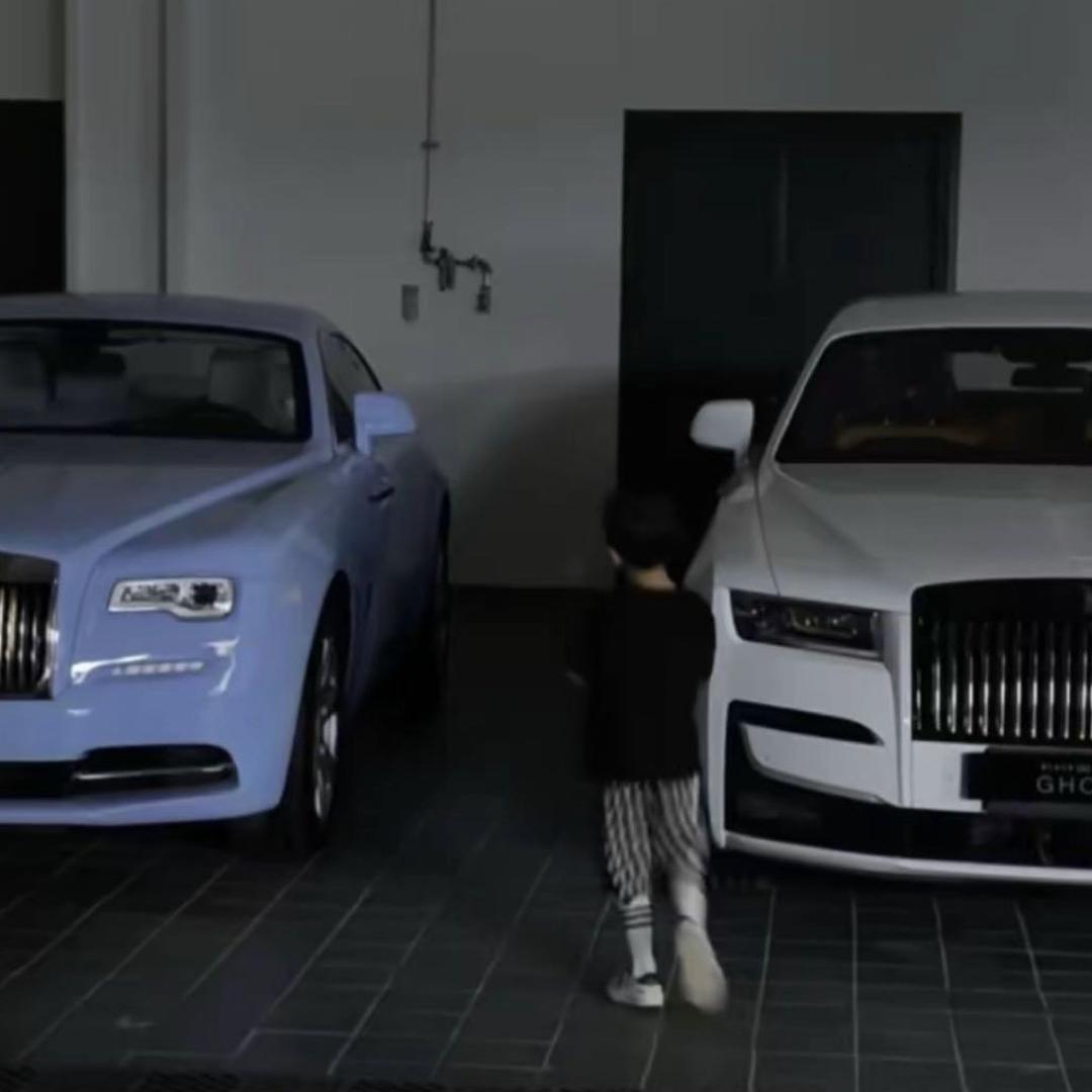 小曈—原创商务男装