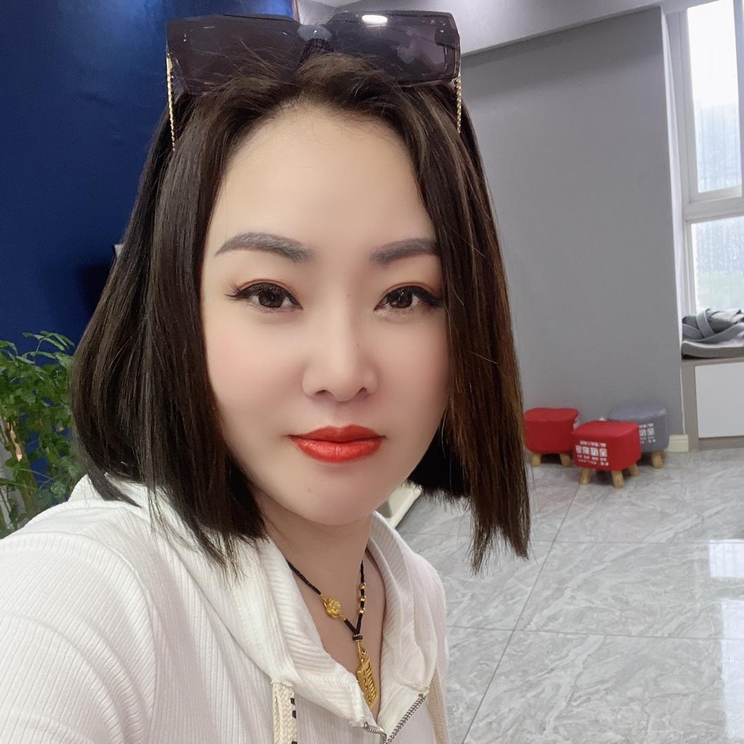 洋洋的衣橱服装店