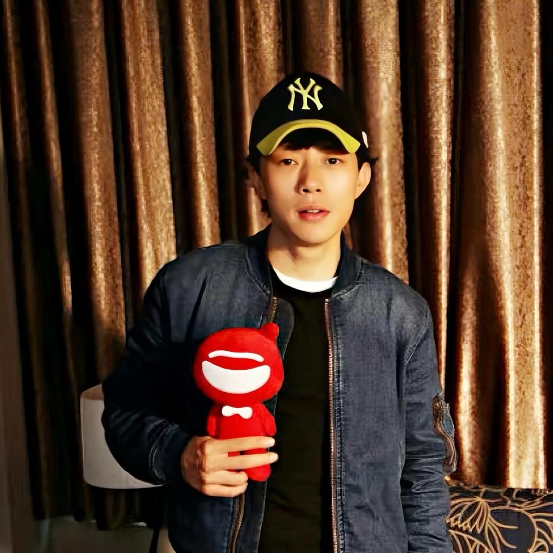 爱打双闪的双鱼座