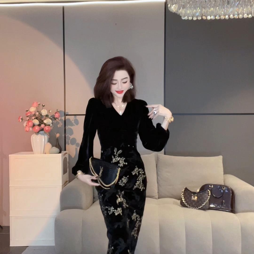 丹丹轻奢服饰