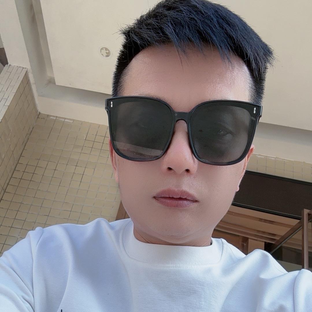 驾校教练龙哥