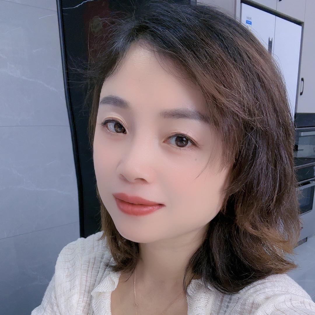 小胖妞🍓🍓丽丽