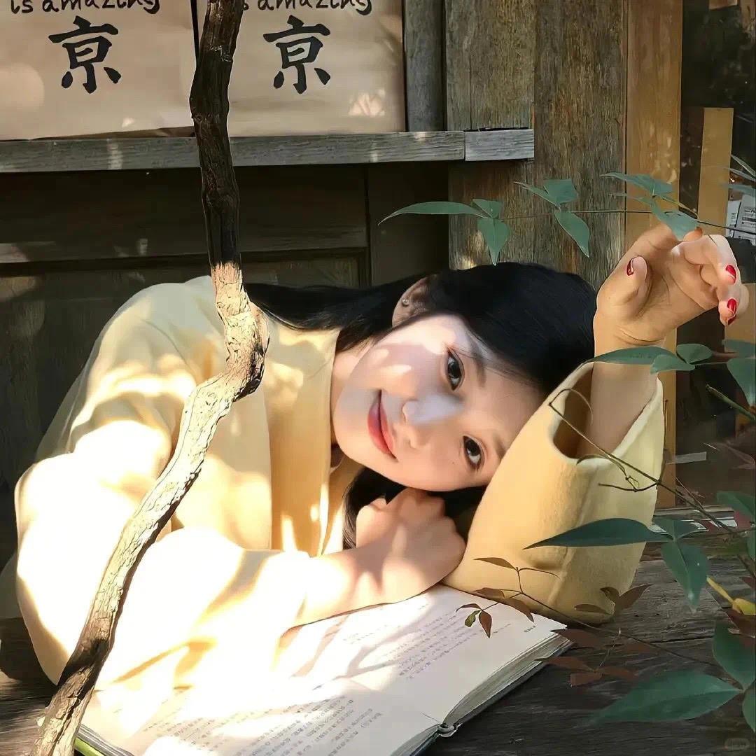 七七爱吃零食