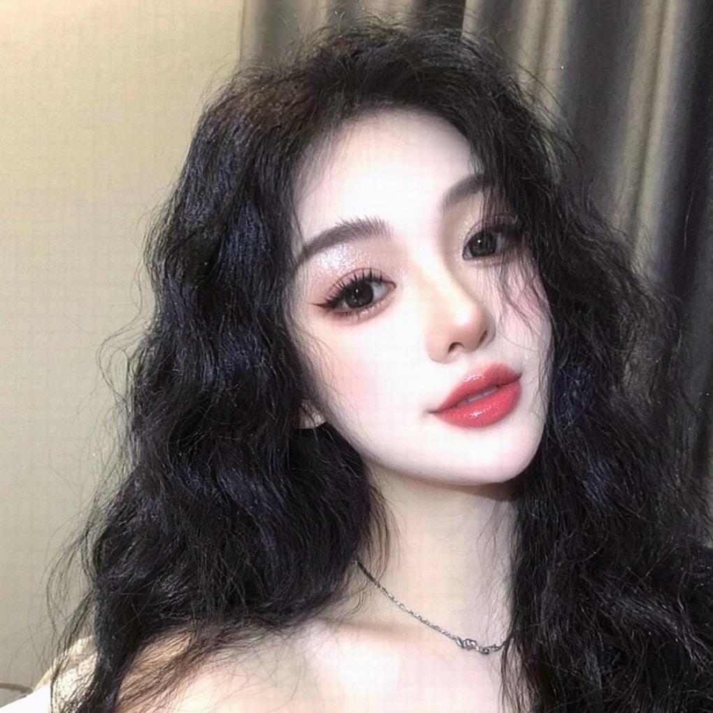 王 姑 娘