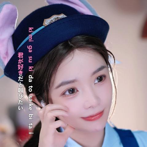 不知名美女