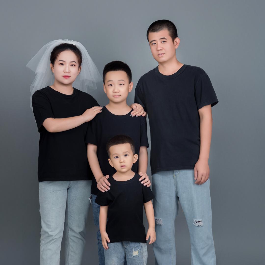 曼曼一家人