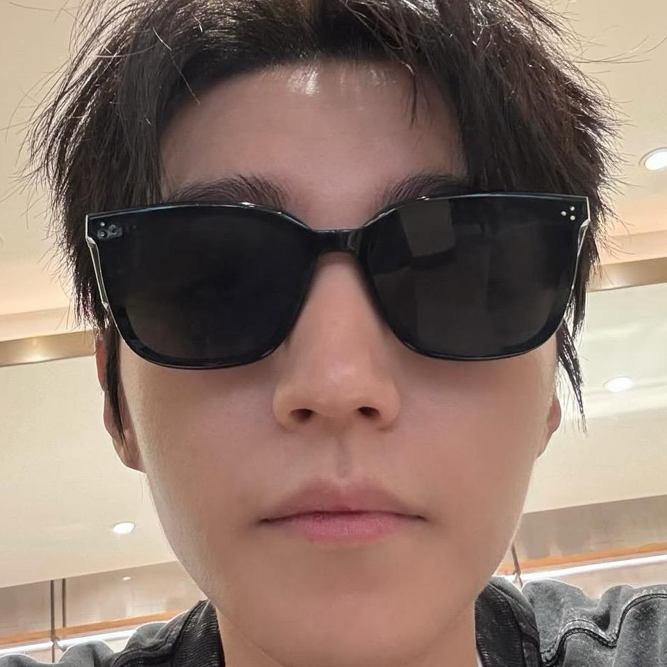 脸红的小番茄🍅