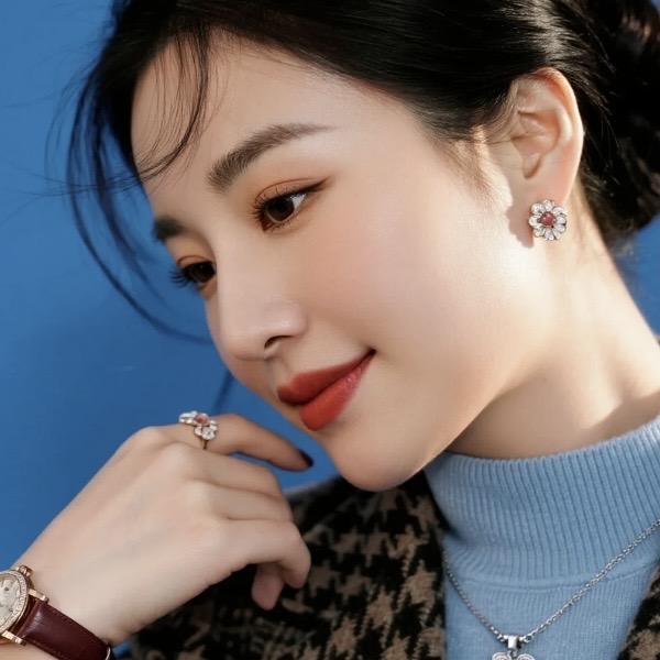 月朦纱精致穿搭