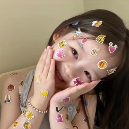 七七-