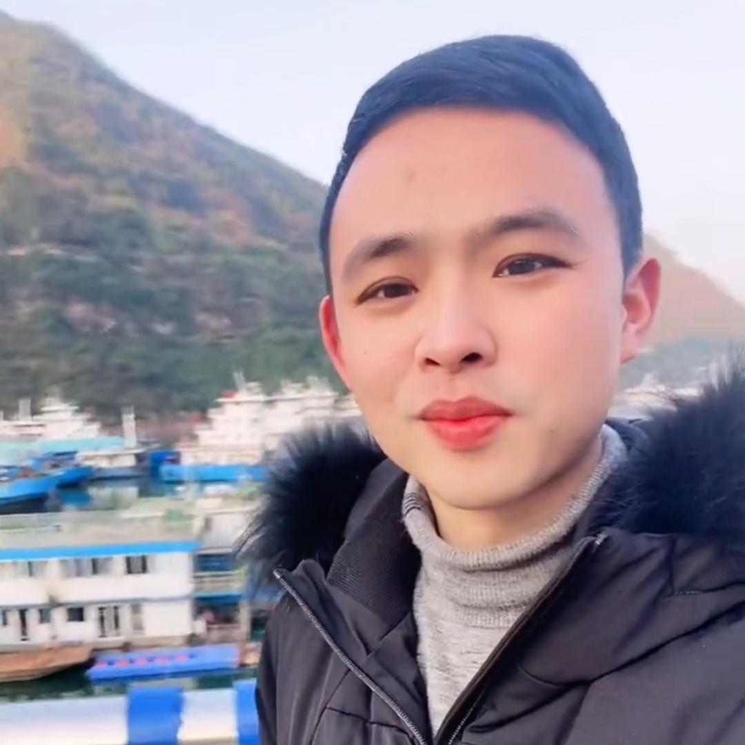 魏闯的幸福生活