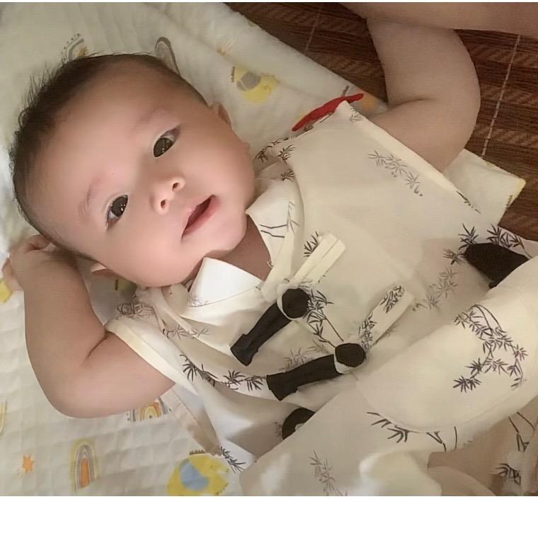 先低头赶路，到了山顶再说🚬