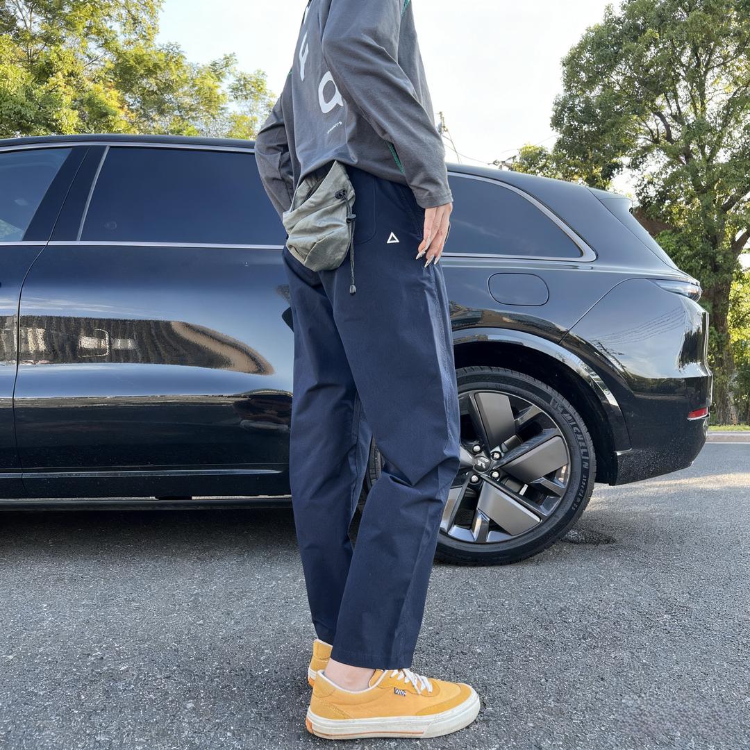 弗兰克穿什么服饰