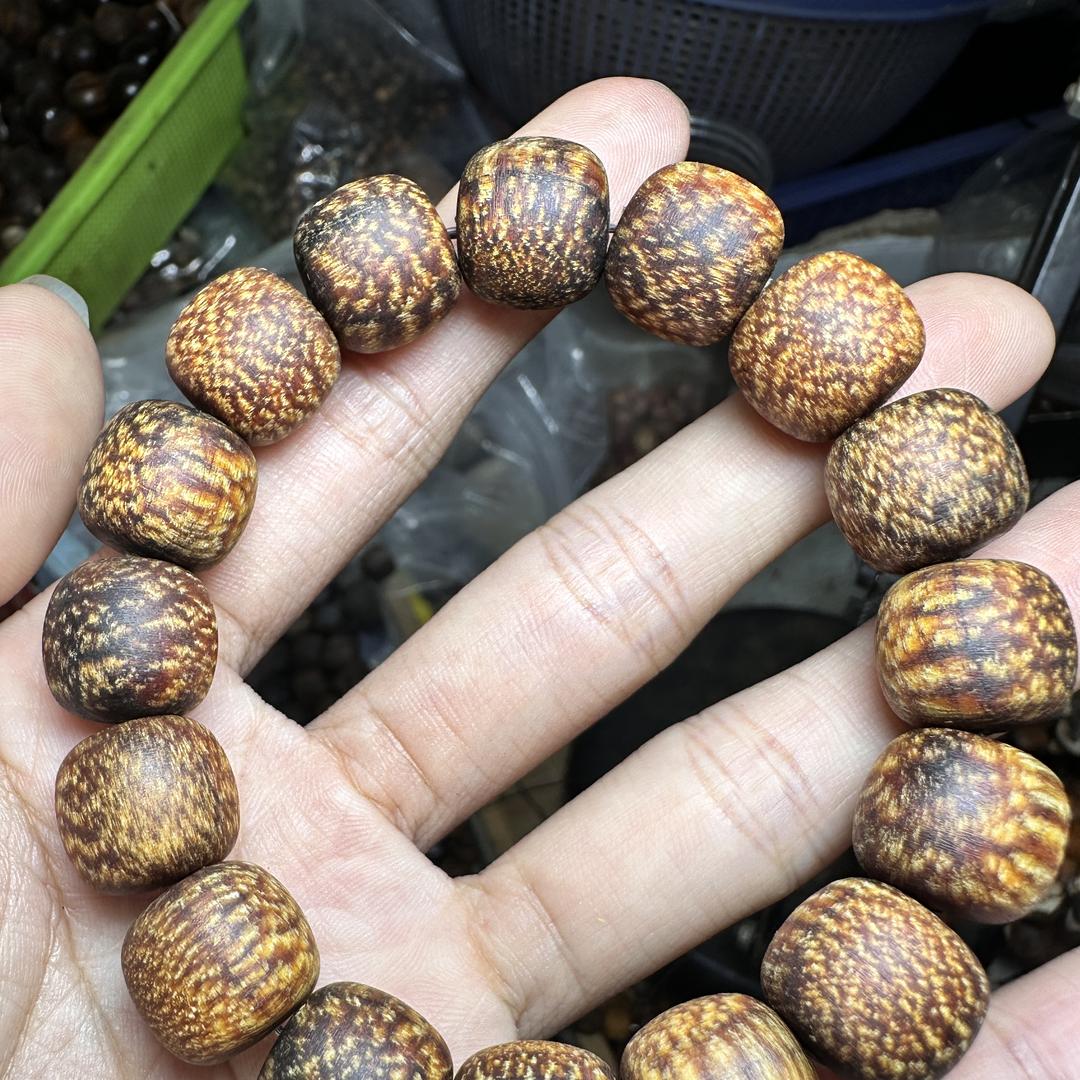 一品贡木香料店