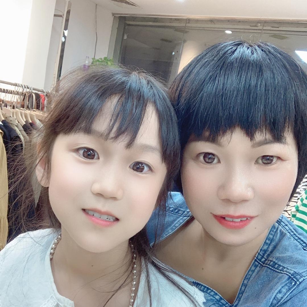 仟姿惠服装