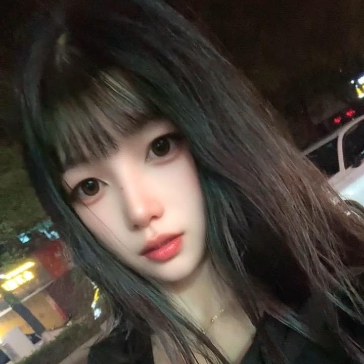 小小周怡
