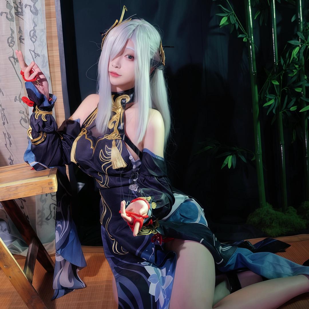 一粟susu（w粉泳装）