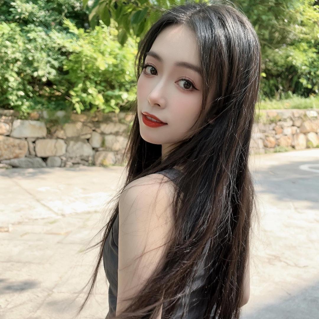 女王安🐷拉