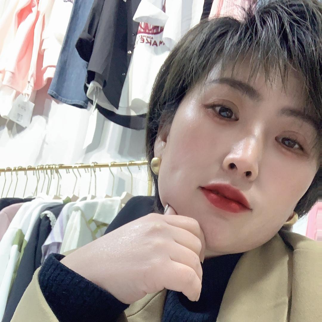 Yue玥玥