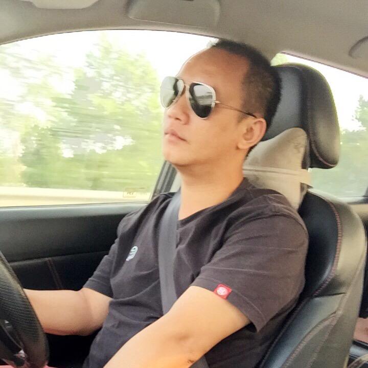 喜吾家运动鞋服旗舰店