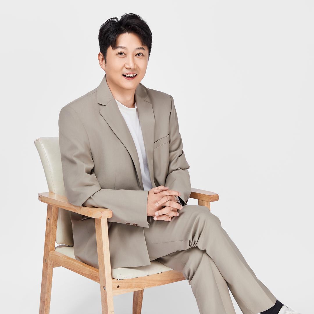 80后小陈大叔诚泰房产