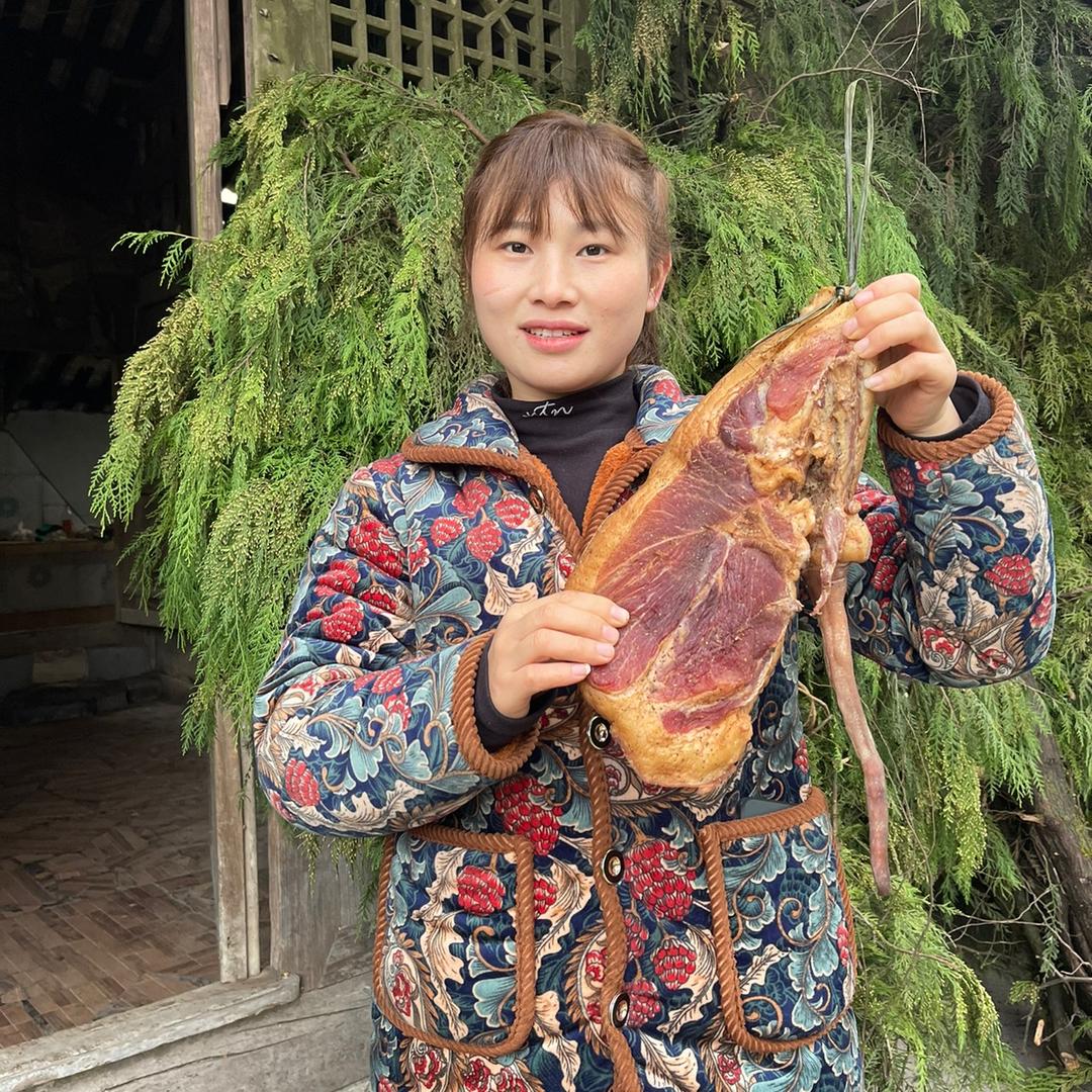 土家寨特产店