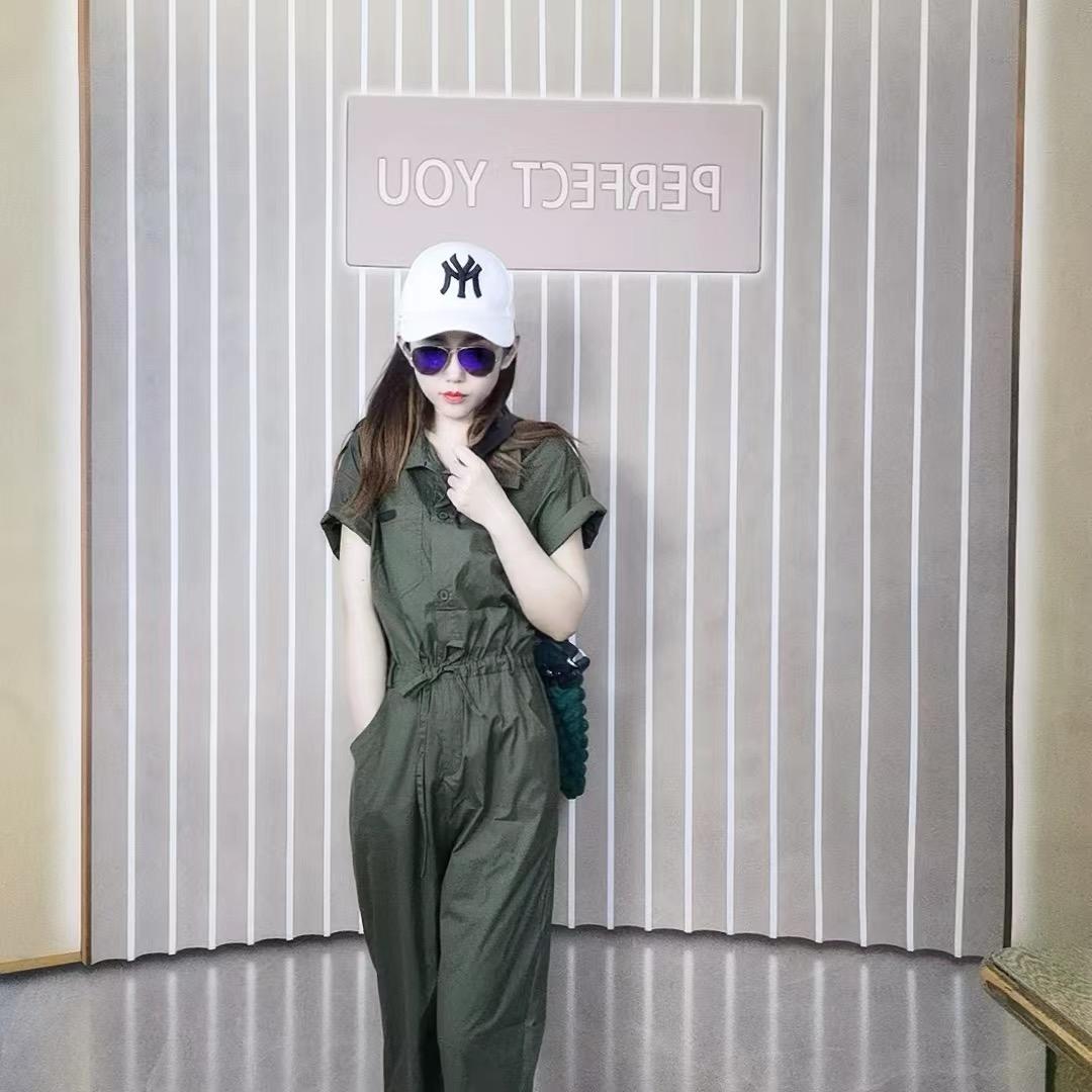 冯友服装工厂店