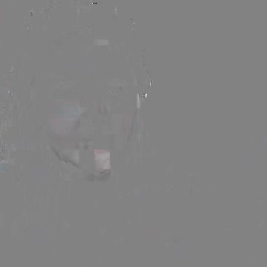 依依