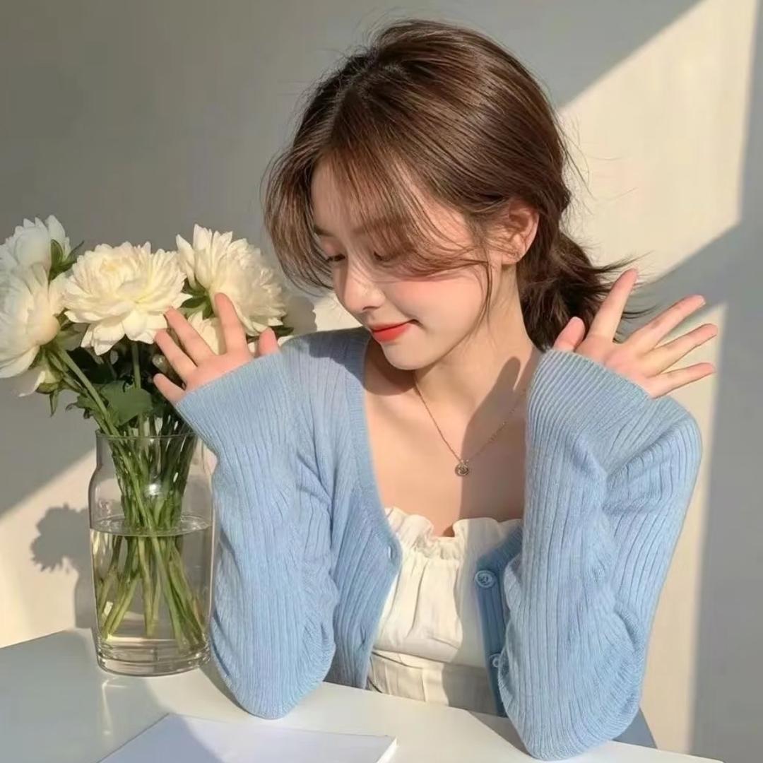 聚蜂百货商行导购淑云