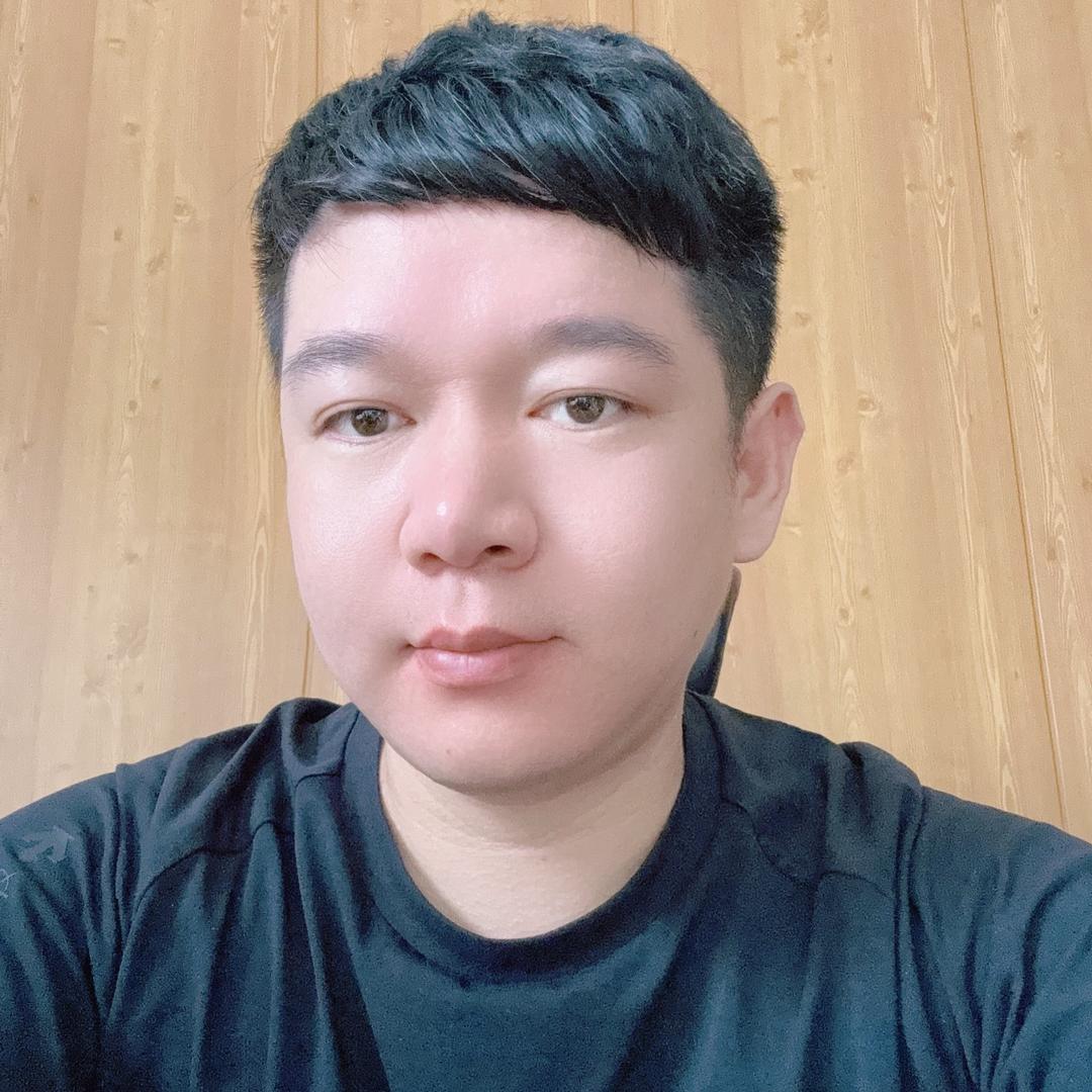 小龙的海外生活