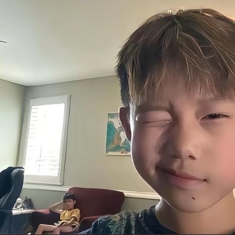 ￴￴￴ ￴￴   ￴ ￴ ￴￴￴