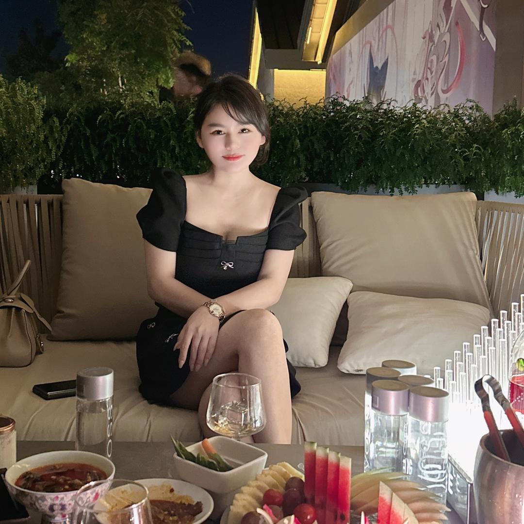 逢春燕·鲜炖燕窝临河街店