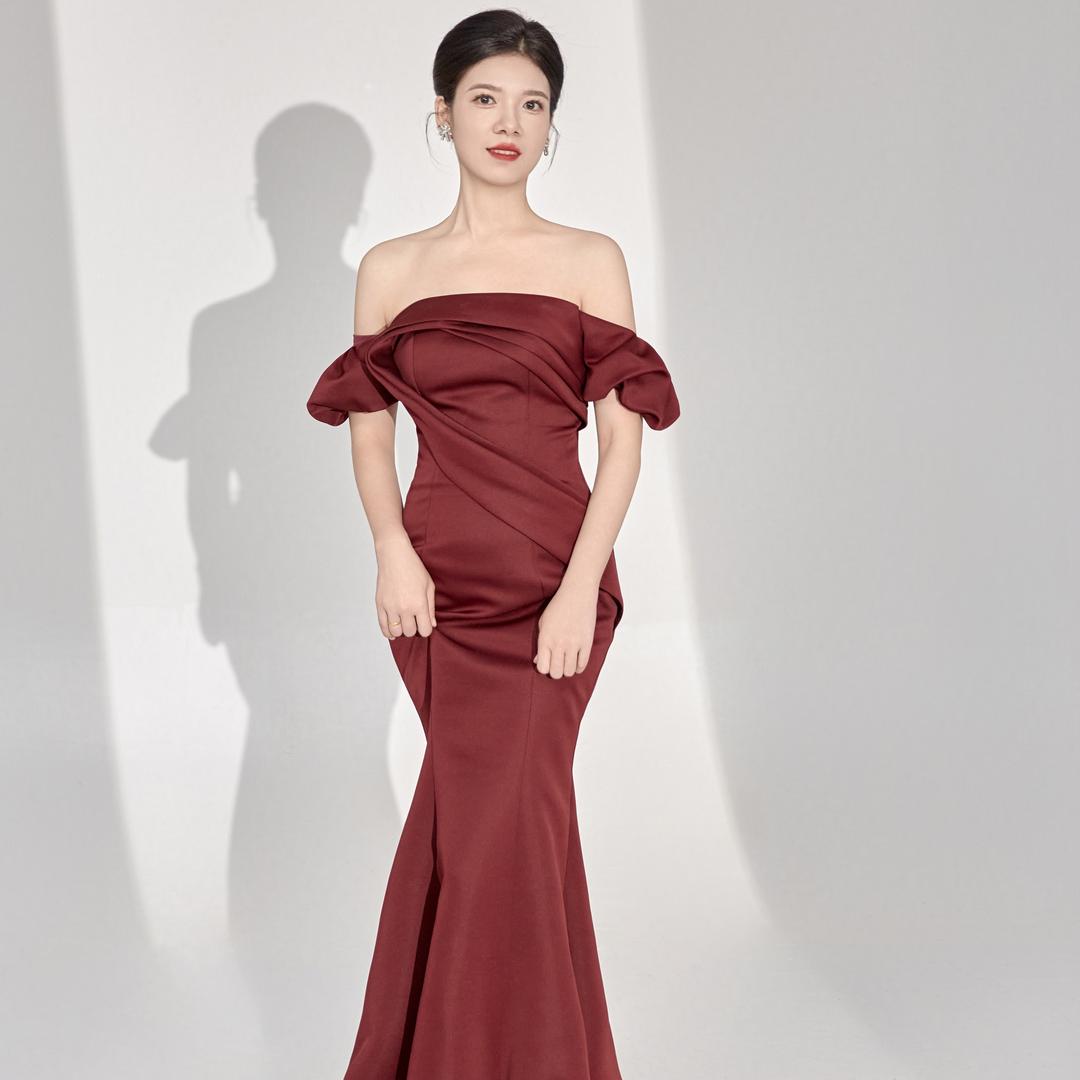 浏阳开瑜伽的芳娜