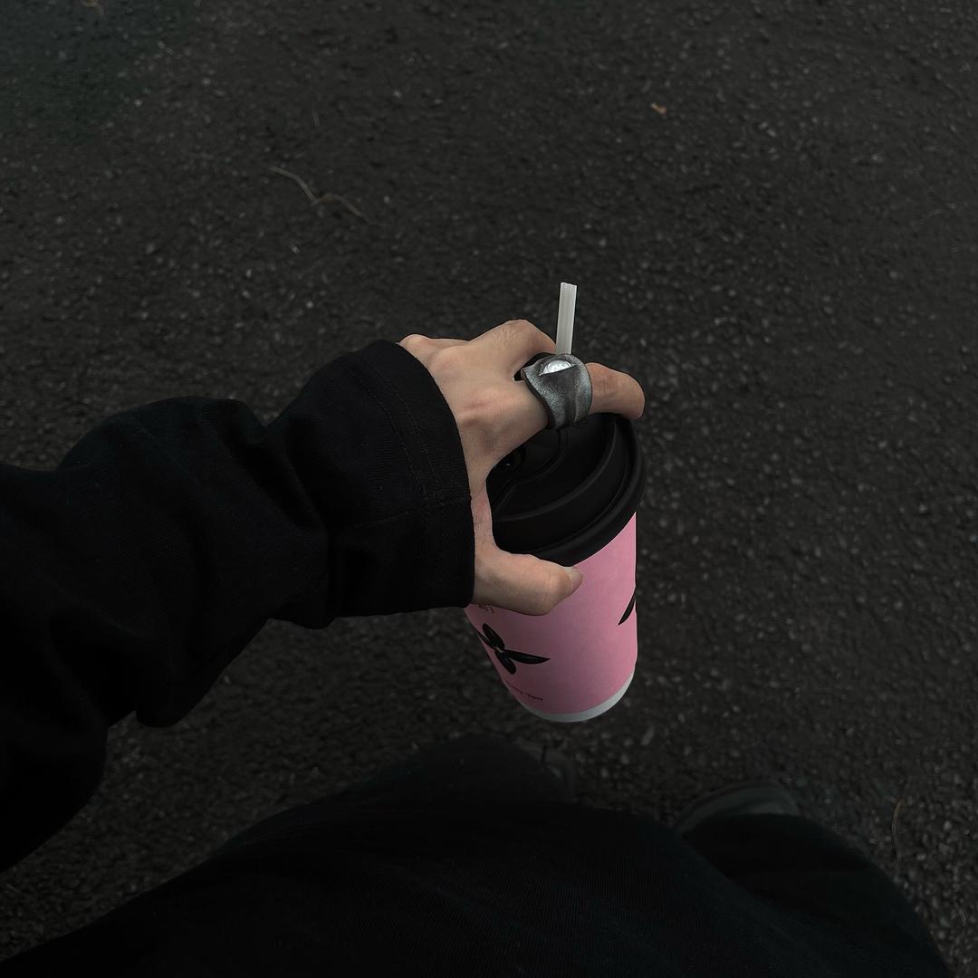 U。