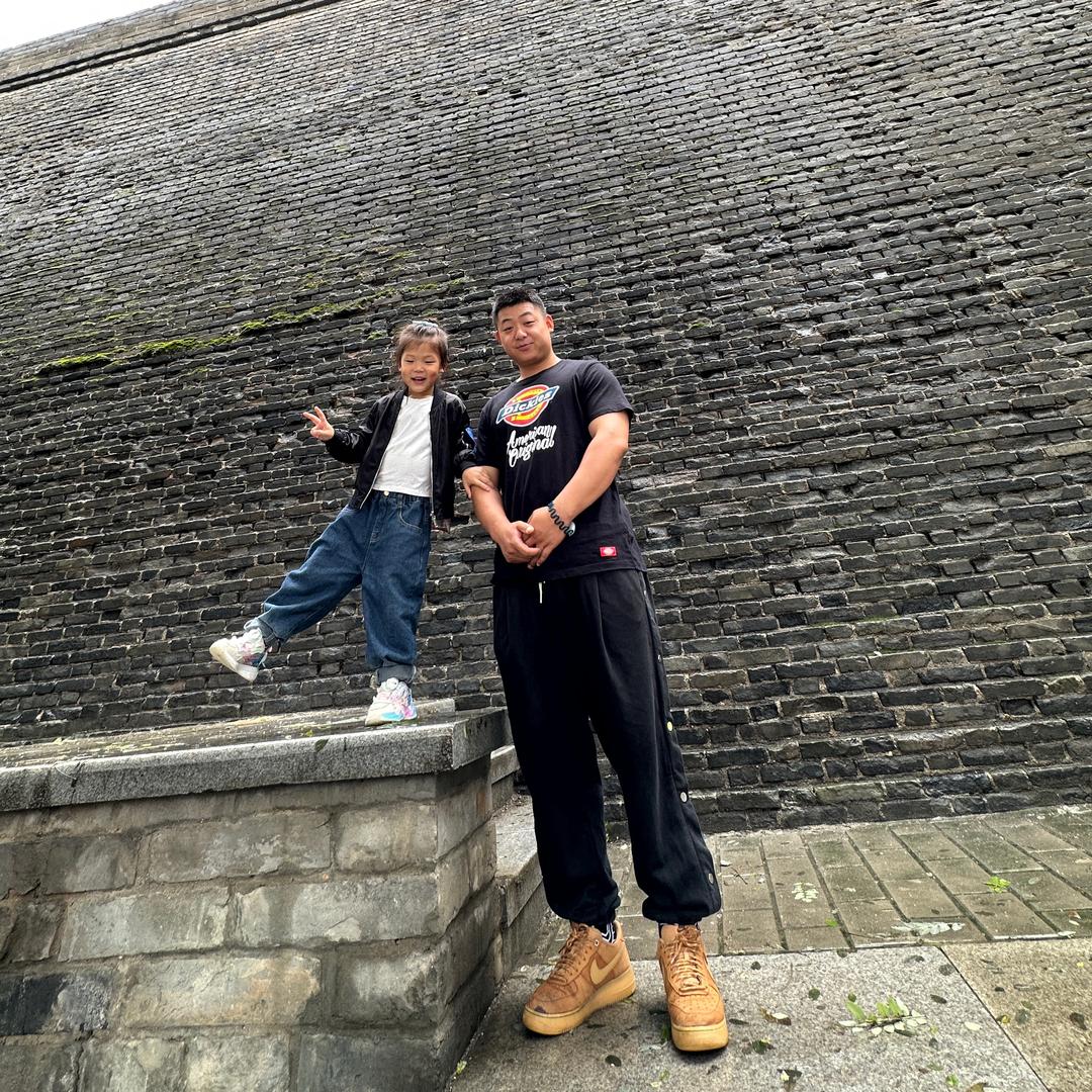 威仕顿游泳健身 啵妞