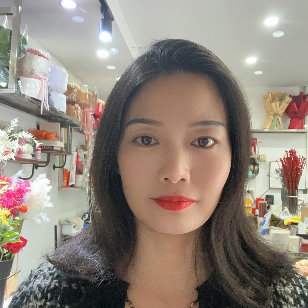 在庐山市开花店的胡桂