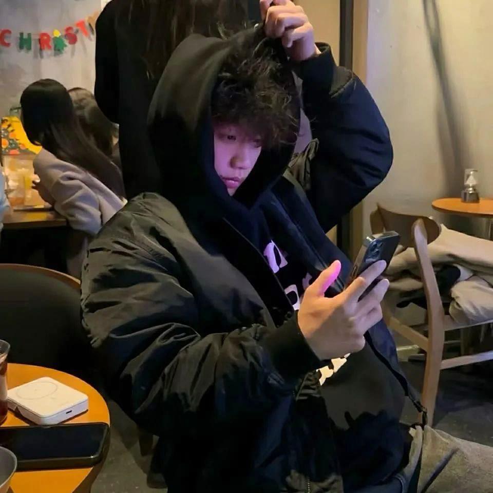 枫落思雪晚吟